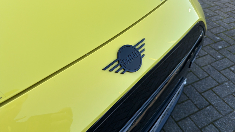 MINI Cooper 135kW E Sport 41kWh 3dr Auto Electric Hatchback